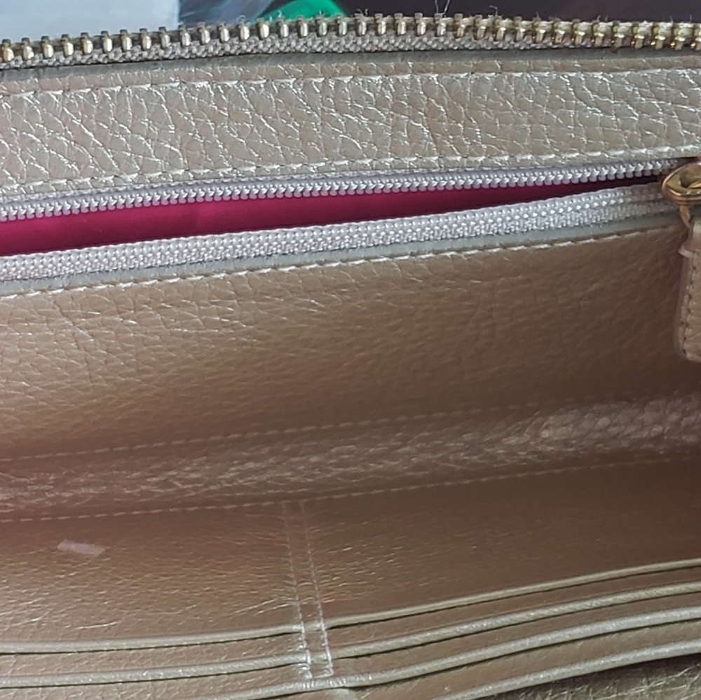 GUC COACH POPPY GRAFFI  WRISTLET - Picture 9 of 10